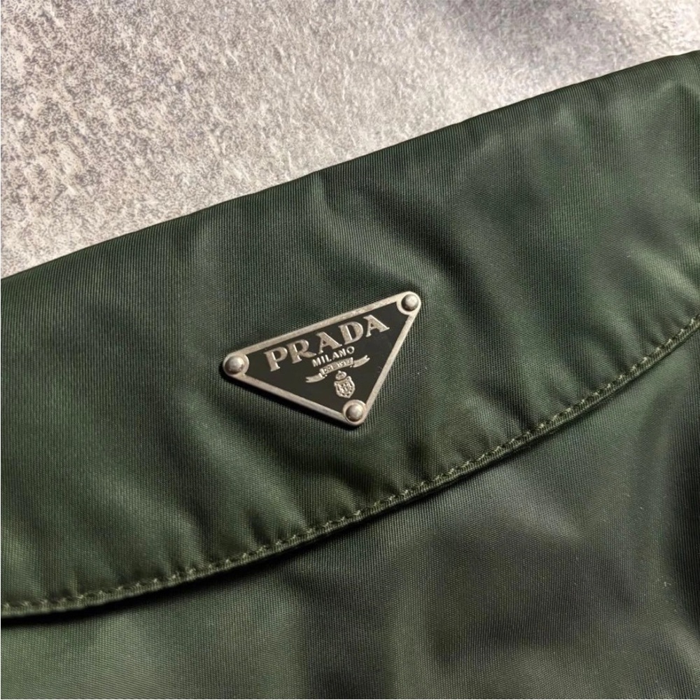 Prada Men's Green Belt Bag - Picture 2 of 11